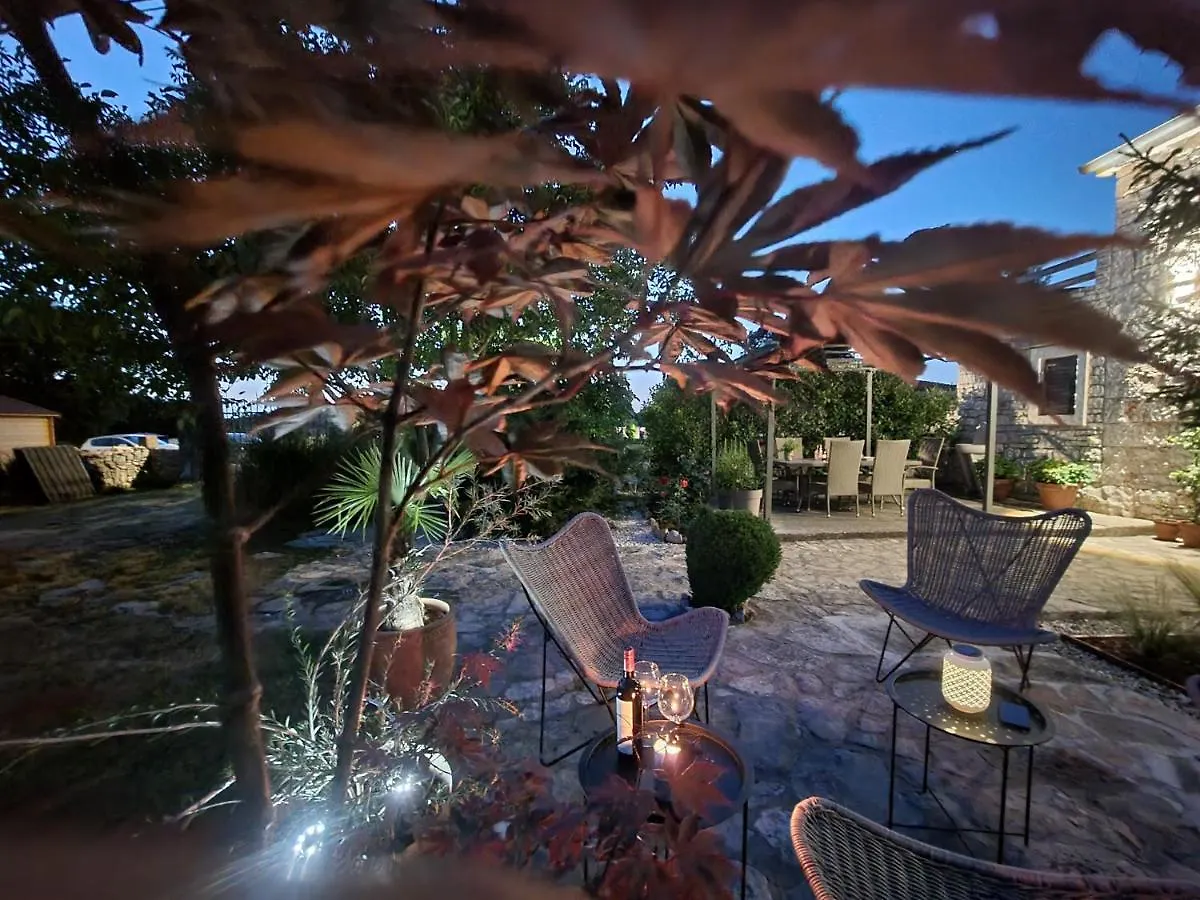 Stonehouse Ana With Jacuzzi Rovinj-Krmed Villa Krmed