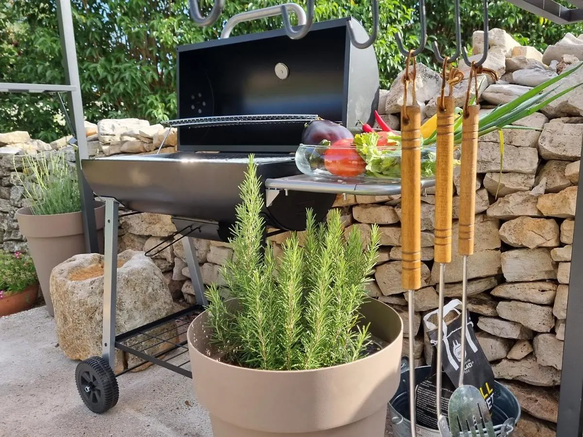 Holiday home Stonehouse Ana With Jacuzzi Rovinj-Krmed Villa Croatia